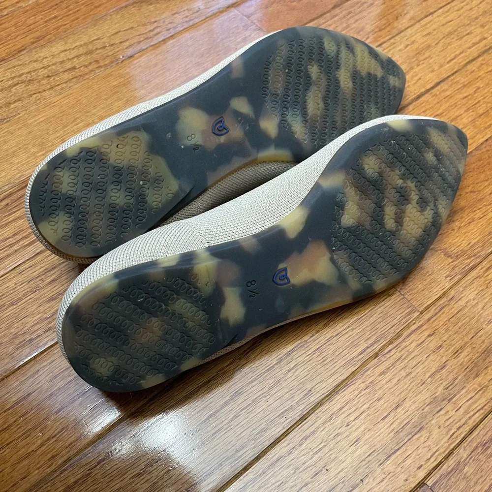 Like New Rothy’s Point - Picture 3 of 4